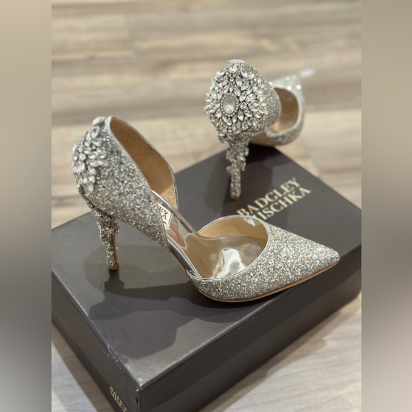 Badgley Mischka Vogue III - Picture 1 of 6